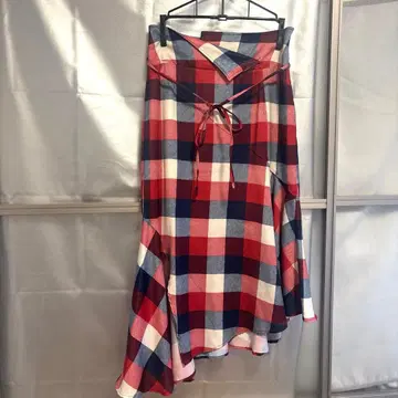 Mila Owen 체크 무늬 플레어 스커트 새상품급