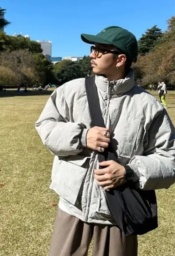 nugu 멀티 포켓 다운 M gray down jacket