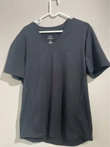 Armani Exchange 블랙 V넥 T셔츠 L