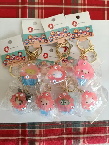 미야쿠미야쿠 산리오 클리어 키링 7개 세트