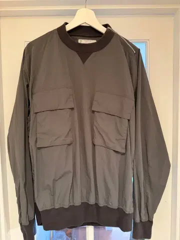 sacai 23-03087M Taslan Nylon Pullover