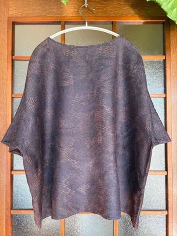 요건 레일 다크 브라운 도트 패턴 반팔 셔츠