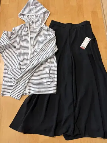 유니클로 후드티 팬츠 묶음 판매