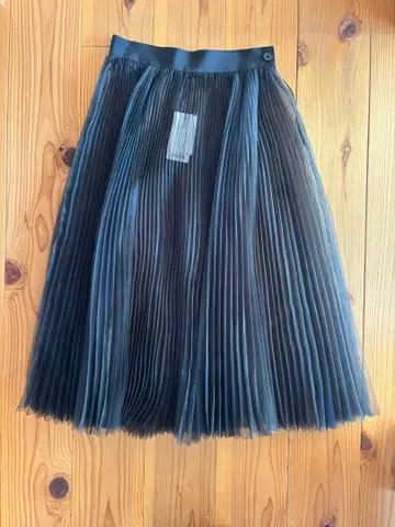 [ 새상품 ] HYKE 시어 플리츠 스커트 블랙 1