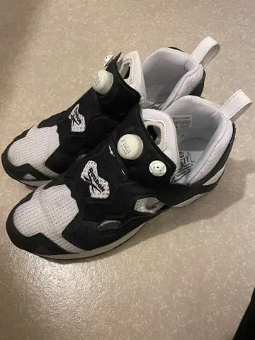 Reebok Instapump Fury 블랙/화이트