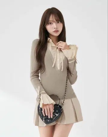 [ 당일 발송 ] Darich 다리치 셔츠 도킹 플리츠 미니 원피스