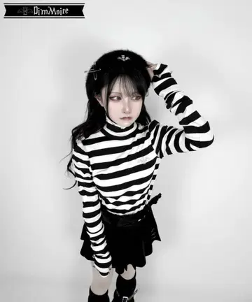 DimMoire 셔링 니트탑 보더