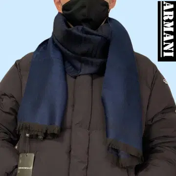 정품 케이스 포함 새상품 엠포리오 아르마니 머플러 625069 네이비