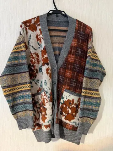 멀티 컬러 플라워 무늬 니트 가디건