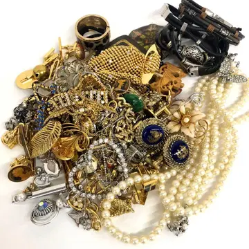 도금 액세서리 목걸이 브로치 넥타이핀 등 묶음 판매 약 1Kg