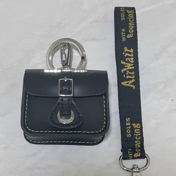 Dr.Martin 파우치 키링