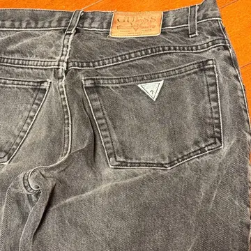 GUESS 게스 테이퍼드 블랙 데님 구제 의류 빈티지 미국제