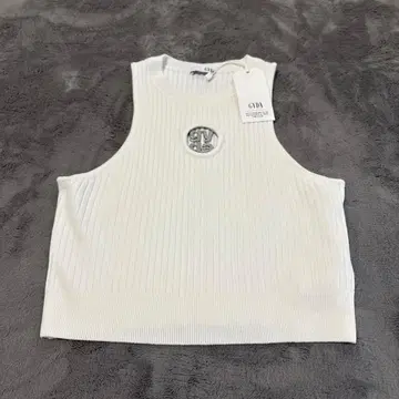 GYDA 미사용 새상품 상의