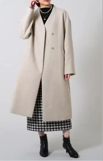 UNTITLED 베이지 롱 코트 더블 버튼