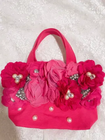 신디벤디 꽃 장식 핑크 핸드백