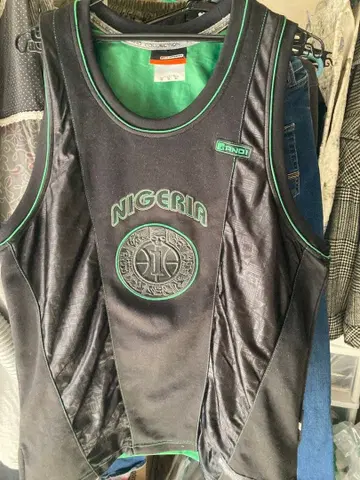 나이지리아 탱크탑 M 사이즈 블랙/그린 AND1 안드원