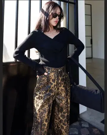 그램립스 랩 디테일 KNIT 상의 블랙