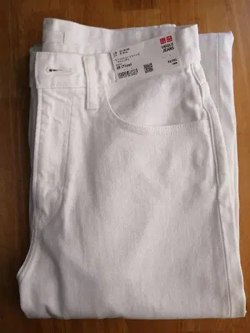 새상품 유니클로 와이드 스트레이트 청바지/스트레치 화이트 28