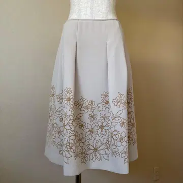 FRANCO FERRARO 프란코 페라로 스커트 꽃무늬 플로키