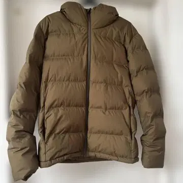 유니클로 심리스 다운 후드티 남성용 XL