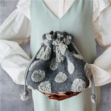 신상 복조리 이탈리아제 니트 큰 도트 무늬 그레이