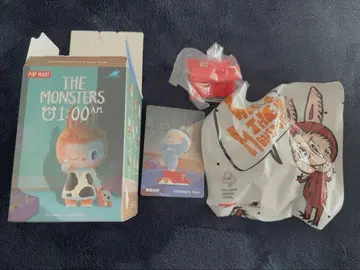 POP MART THE MONSTERS 러브럽 01:00 AM 피규어
