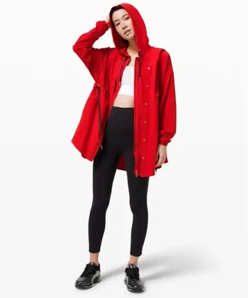 룰루레몬 레드 후드 부착 자켓