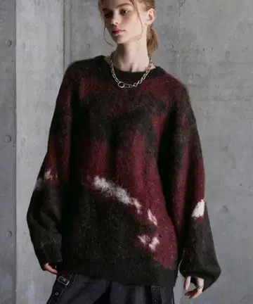 [ SERACE ] 루즈 실루엣 추상 샤기 니트 레드 S 사이즈