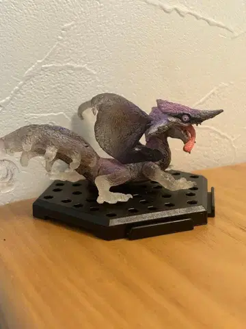 몬헌 피규어 오오나즈치