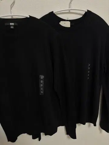 UNIQLO 엑스트라 파인 메리노울 스웨터 M 블랙 2장 세트