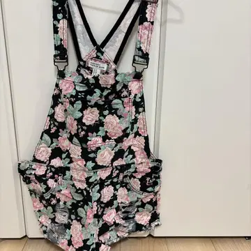 데님 살로펫 블랙 베이스에 핑크 장미 무늬 반바지 [ L ]