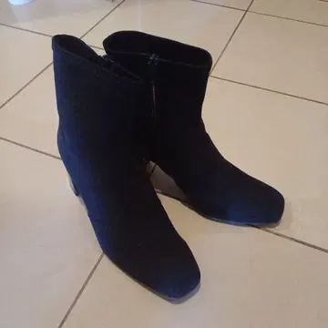 새상품급 네이비 스웨이드 느낌 숏부츠