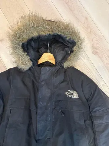 THE NORTH FACE 퍼 달린 다운 자켓