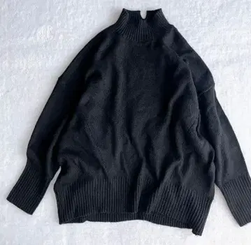 니트 하이넥 스웨터