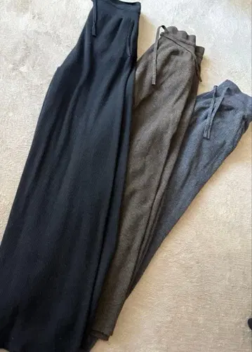 UNIQLO 워셔블 니트 리브 팬츠 3종 세트 L 사이즈