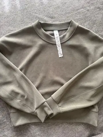 lululemon 카키 맨투맨 사이즈 2