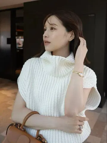 l'aube blanc 하이넥 니트 탑 미사용