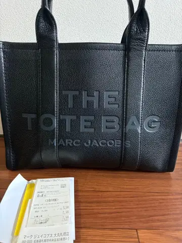 MARC JACOBS 더 토트 백 블랙