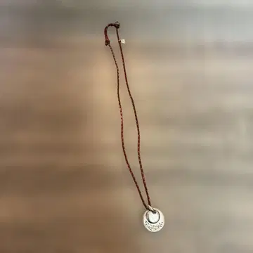 앰프 재팬 목걸이