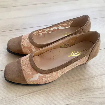 [ 미사용 새상품 ] 레이스 스웨이드 펌프스 22.5cm EEEE