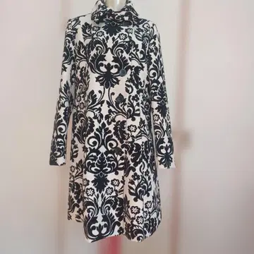 Desigual 꽃무늬 롱 코트 사이즈 44 새상품급