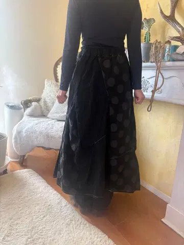 미니멀리스트 세일 gomme 도트 무늬 블랙 롱 스커트