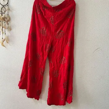 빨간색 꽃무늬 가우초 팬츠