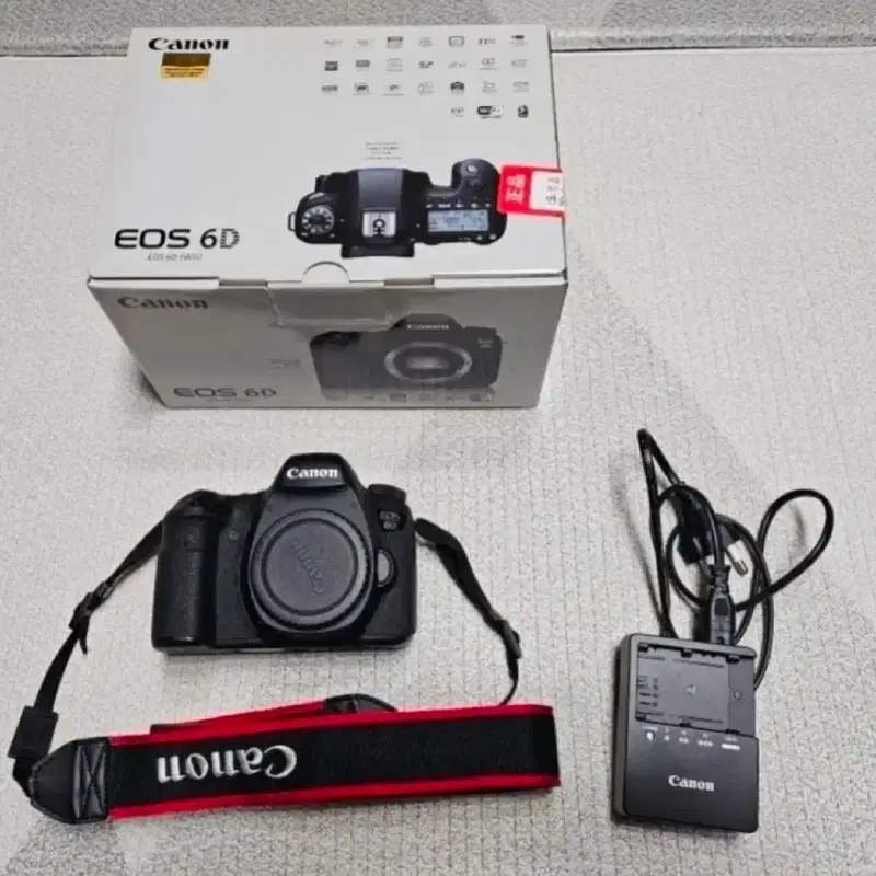 캐논 eos 6d 풀프레임 dslr 신쩜팔 렌즈도 갖고있어요