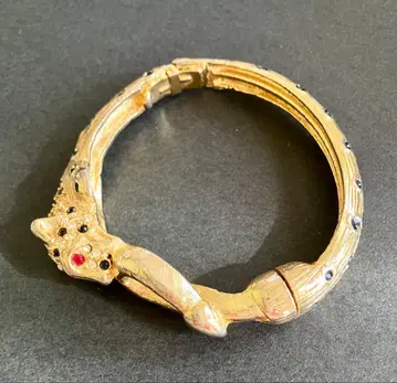 재규어 머리 디자인 뱅글