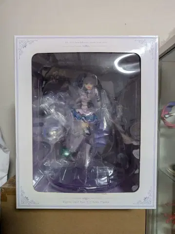 정품 미개봉 Re: 제로부터 시작하는 이세계 생활 에밀리아 아이돌 피규어