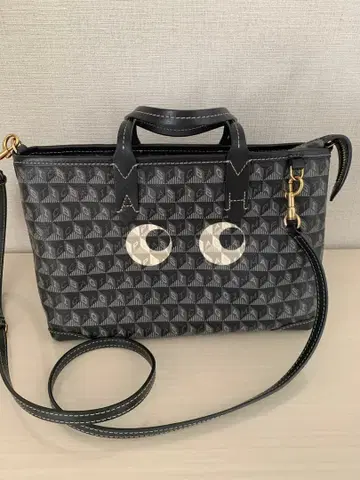 안야 힌드마치 플라스틱 백 블랙 계열