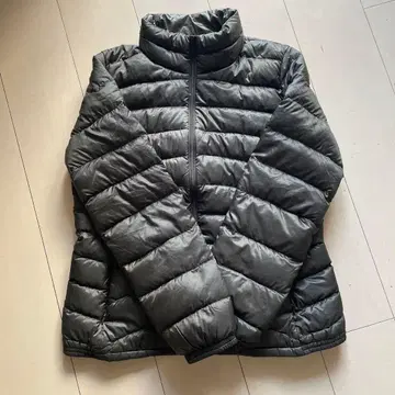유니클로 UNIQLO 울트라 라이트 다운 XL 카키 차콜