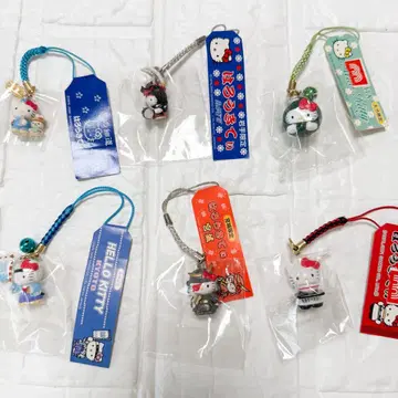 [미개봉 새상품] 2종 지역 한정 헬로키티 스트랩 6개 초레어