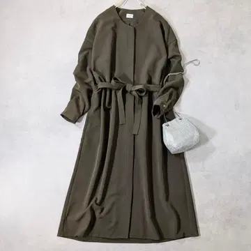 새상품급 어반 리서치 도어스 V넥 롱 원피스 가을/겨울 DOORS